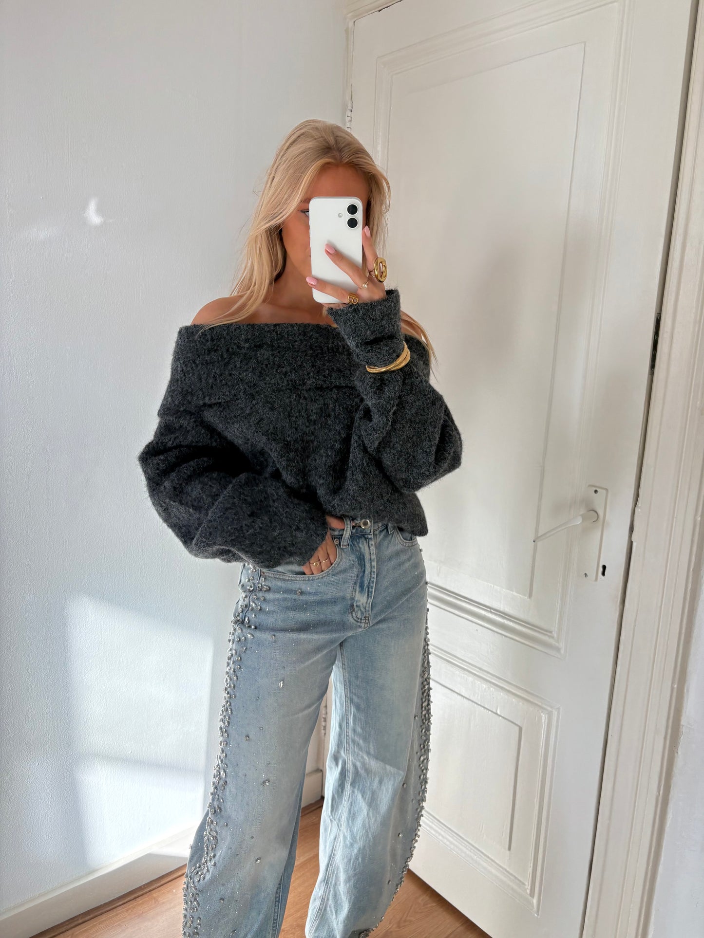 Julie off-shoulder knit