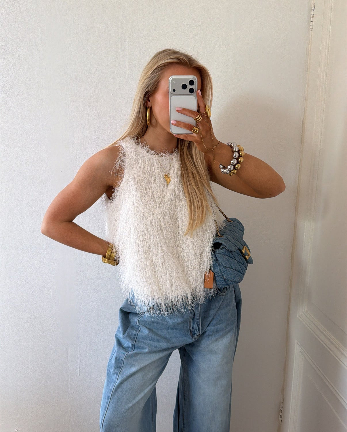 FURRY TOP