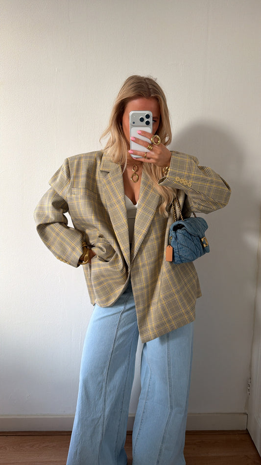 Pre-order Carmen checkered blazer geel