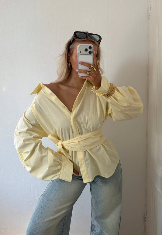 Quincy wrapped blouse geel