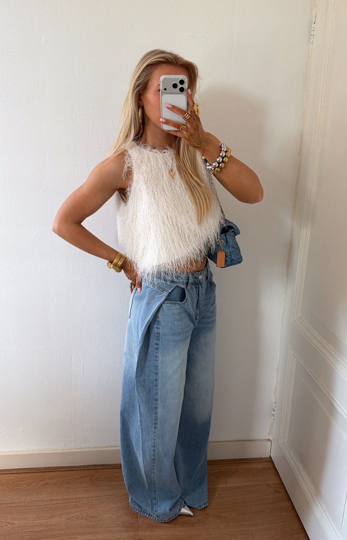 FURRY TOP
