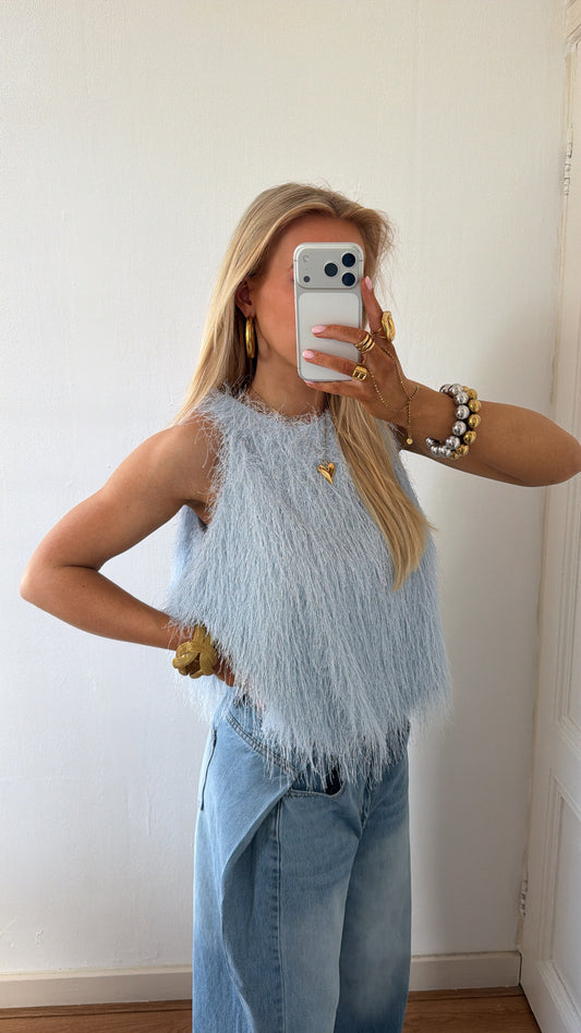 FURRY TOP