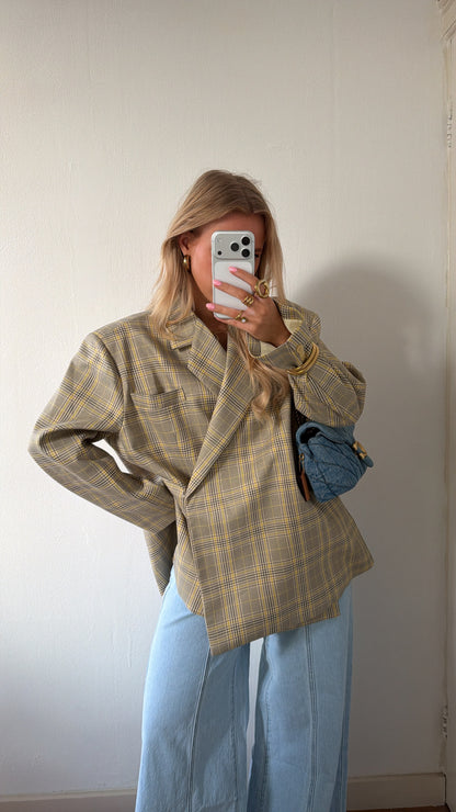 Pre-order Carmen checkered blazer geel