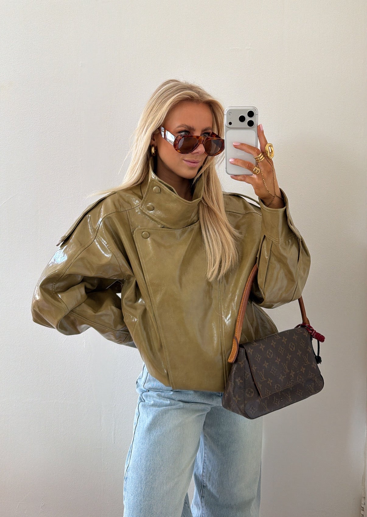 VIRAL JACKET