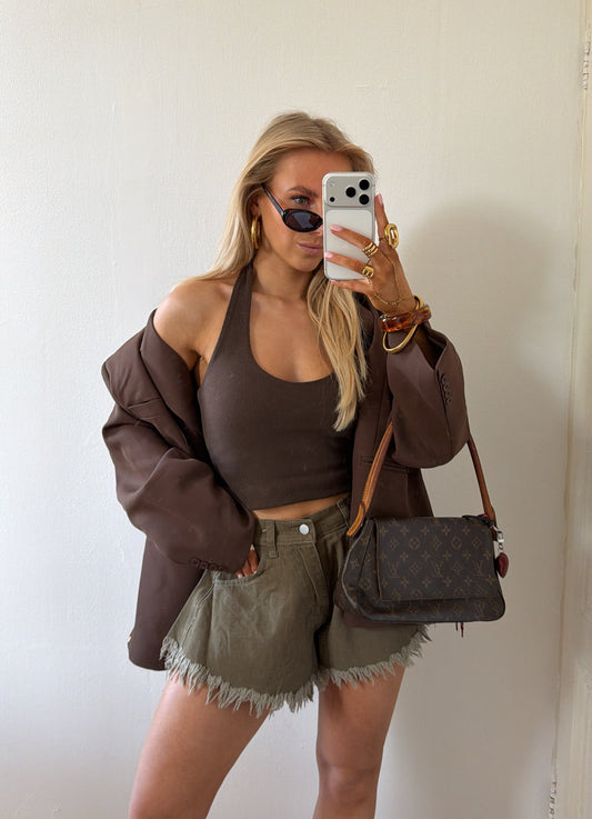 IT GIRL SHORT KHAKI