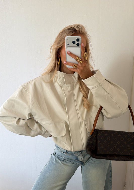 COOL GIRL BOMBERJACKET