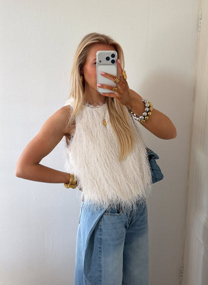 FURRY TOP