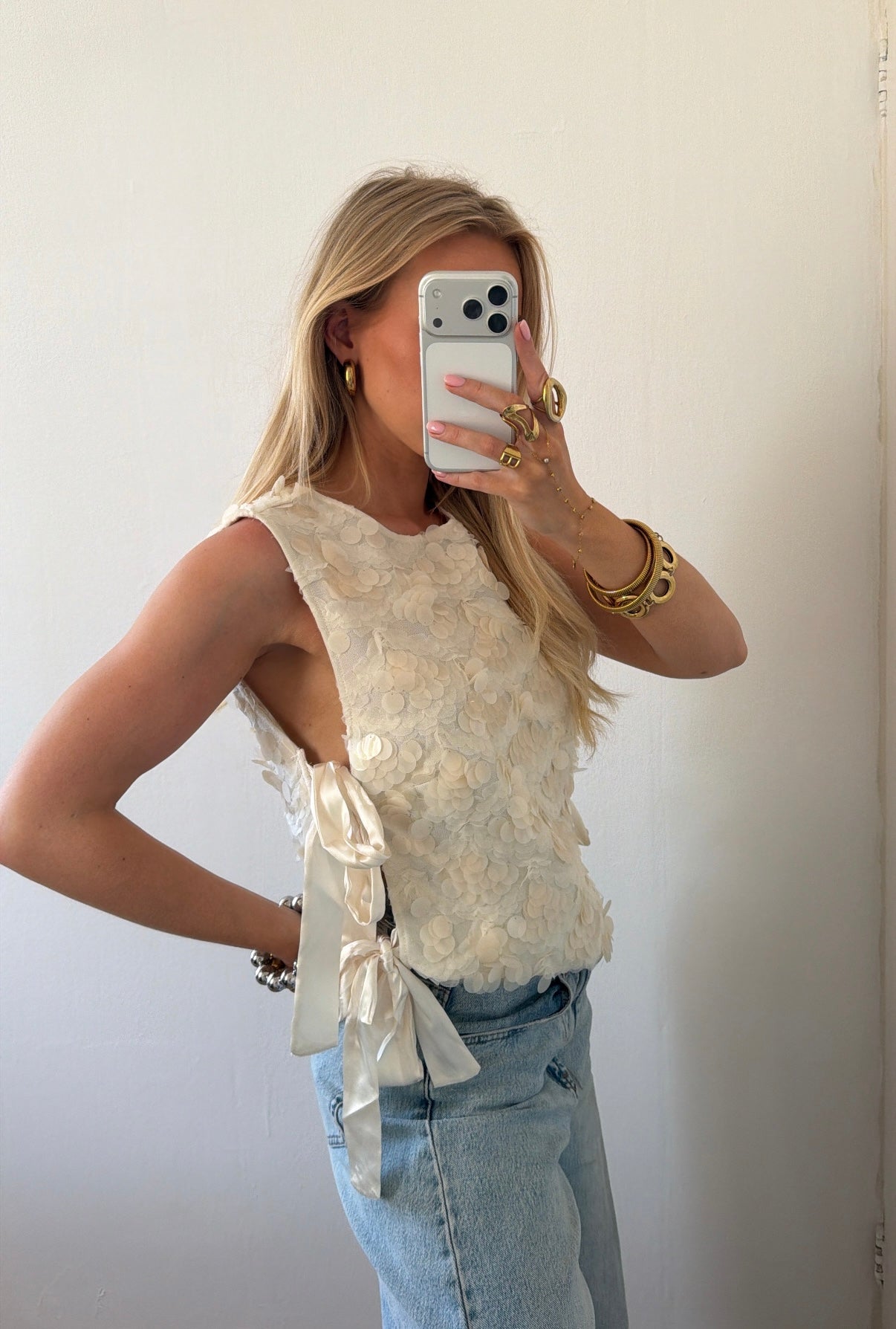 BOW SEQUINS TOP